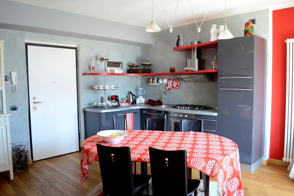 Tremezzina Appartamento Red & Grey Mezzegra Kültér fotó