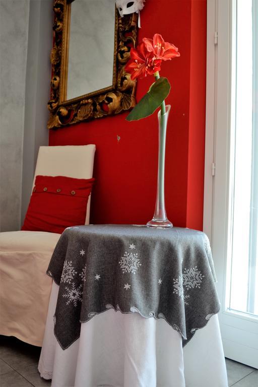 Tremezzina Appartamento Red & Grey Mezzegra Kültér fotó