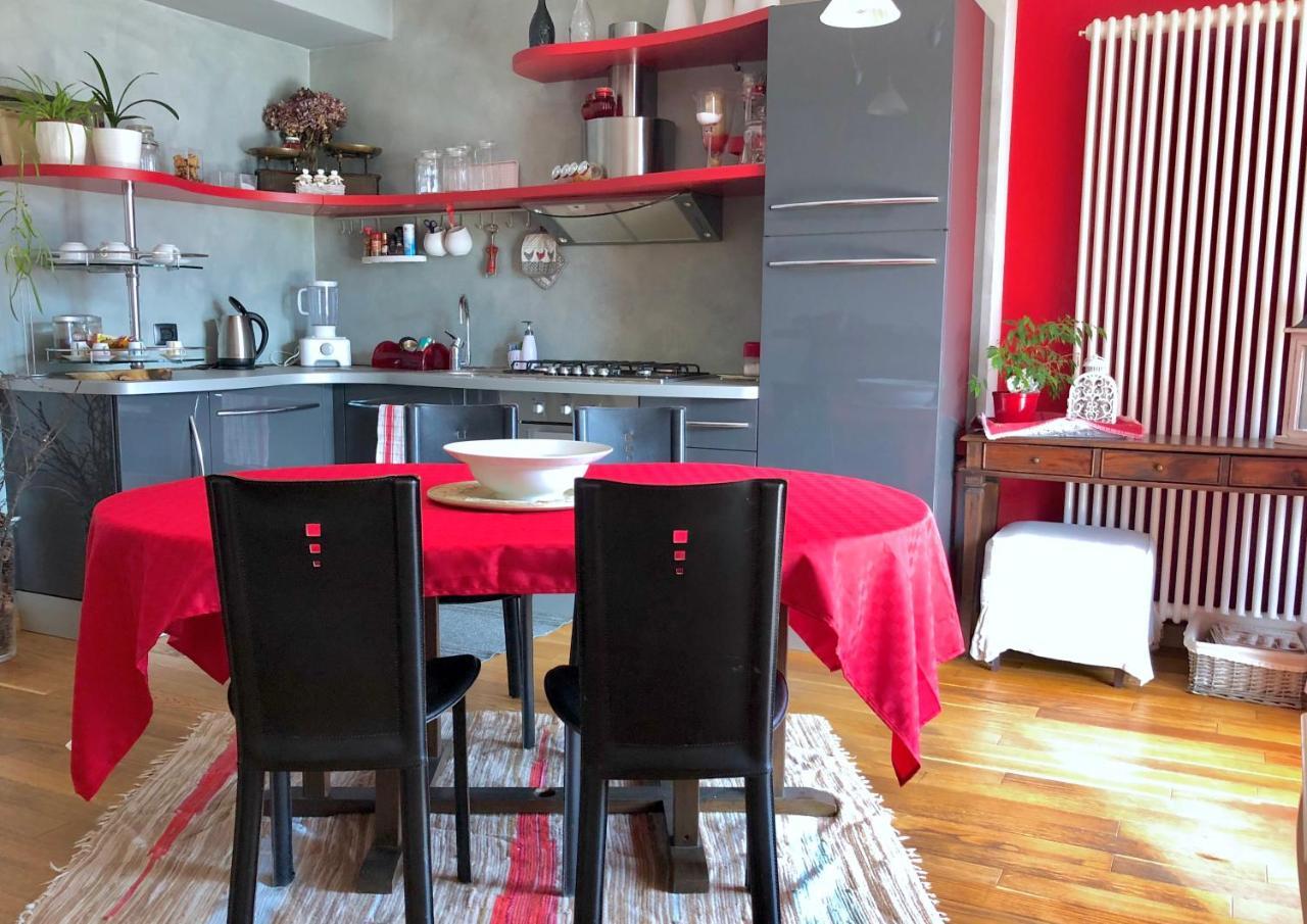 Tremezzina Appartamento Red & Grey Mezzegra Kültér fotó