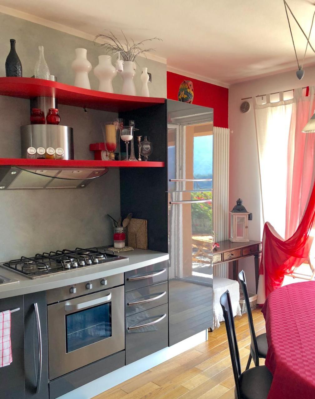 Tremezzina Appartamento Red & Grey Mezzegra Kültér fotó