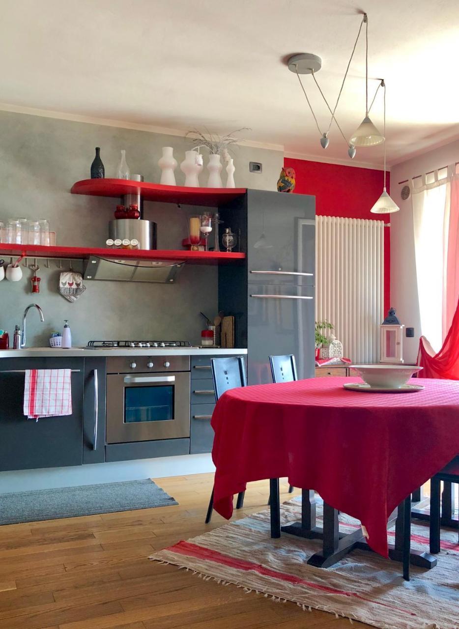 Tremezzina Appartamento Red & Grey Mezzegra Kültér fotó